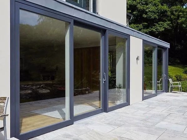 Aluminum-Profile-for-Folding-Door-with-Laminated-Glass (1)